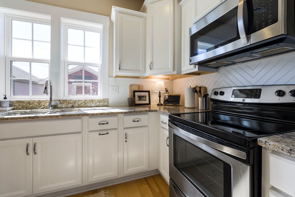 How a black range hood enhances kitchen ventilation and design efficiency